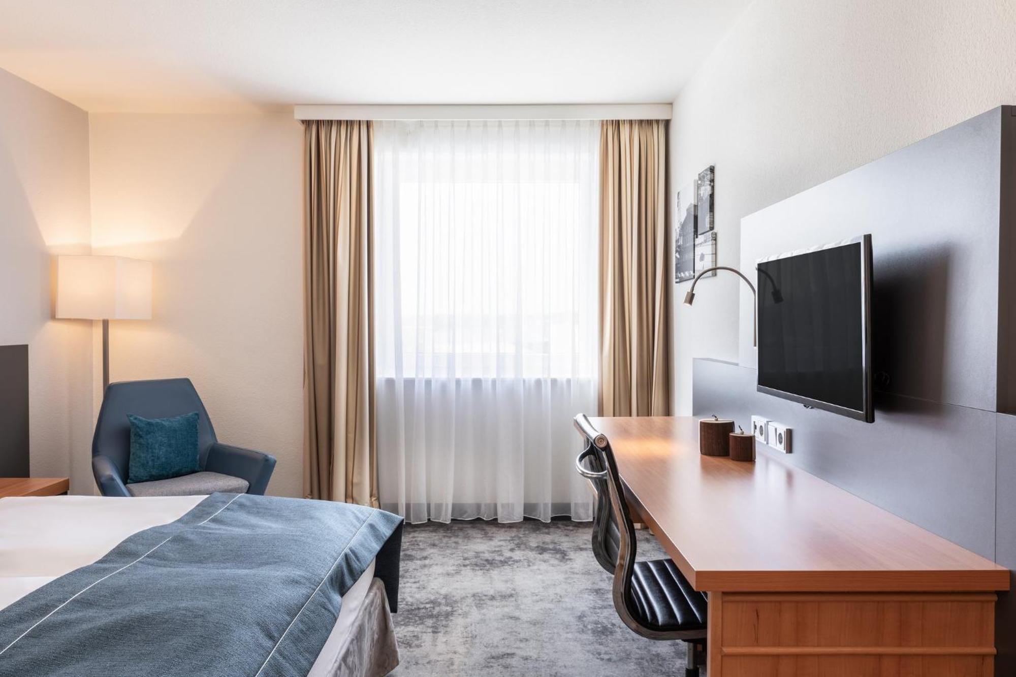 Garner Hotel Ruesselsheim By Ihg Exterior photo
